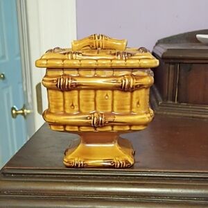 Royal Sealy Japan Lidded Dish